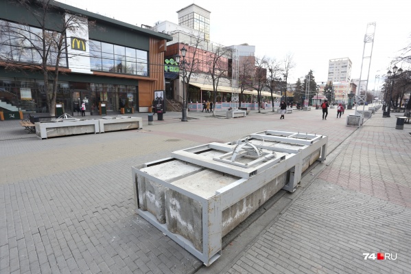 Фундамент для светомузыкального тоннеля — <a href="https://74.ru/text/gorod/66423391/" target="_blank" class="_">новинки прошлого года</a> — уже на месте Фундамент для светомузыкального тоннеля — <a href="https://74.ru/text/gorod/66423391/" target="_blank" class="_">новинки прошлого года</a> — уже на месте