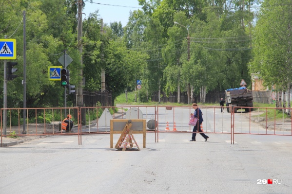 Перекрыто несколько участков Обводного канала Перекрыто несколько участков Обводного канала