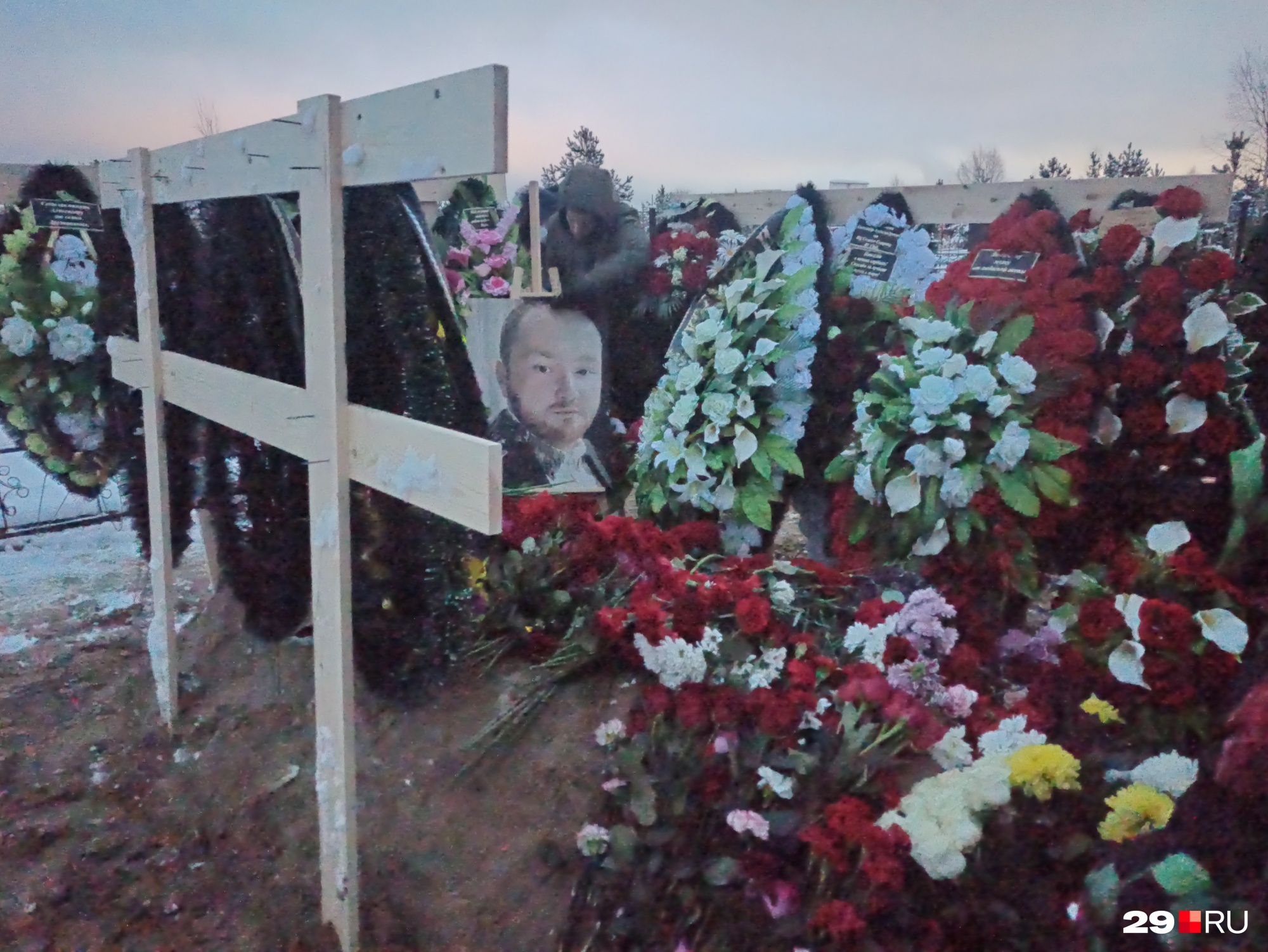 Донского похоронили на Маймаксанском кладбище