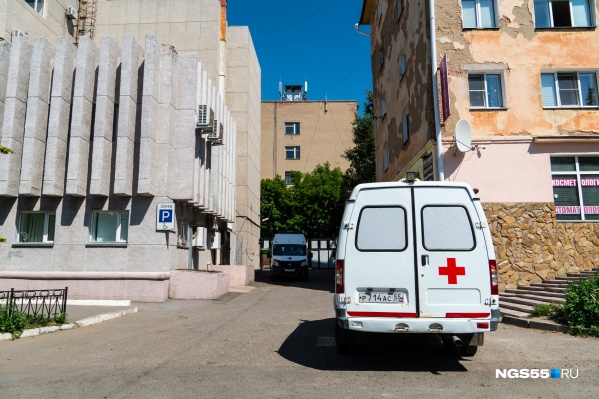 За минувшие сутки от коронавируса в Омской области умерли три человека За минувшие сутки от коронавируса в Омской области умерли три человека