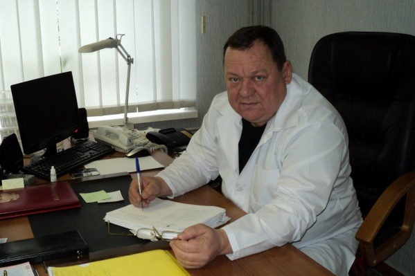 Олег Чернобай продолжит работу в должности хирурга Олег Чернобай продолжит работу в должности хирурга