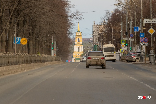 Машин в городе стало гораздо меньше Машин в городе стало гораздо меньше