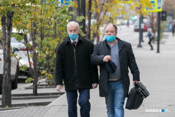 Маски в Красноярском крае теперь положено носить в любом общественном месте Маски в Красноярском крае теперь положено носить в любом общественном месте