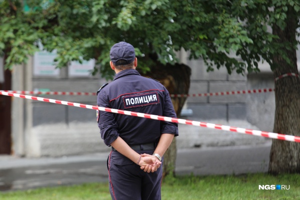 Полицейские нашли грабителей за сутки Полицейские нашли грабителей за сутки