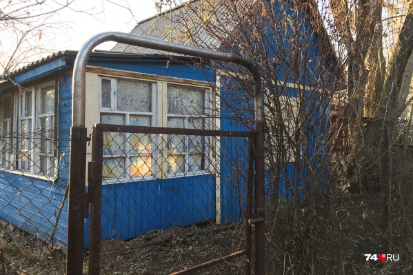 Южноуральцы рвутся на дачу, но запрет на выезд будет действовать ещё минимум неделю Южноуральцы рвутся на дачу, но запрет на выезд будет действовать ещё минимум неделю