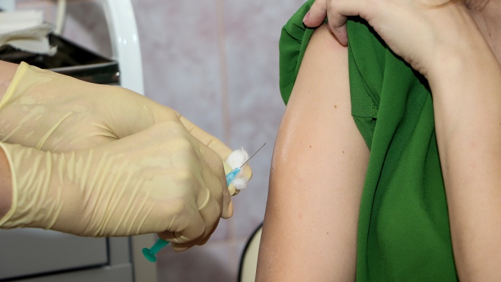 Почти 1 млн нижегородцев сделали прививки от гриппа. Врачи ждут ещё несколько сотен тысяч желающих