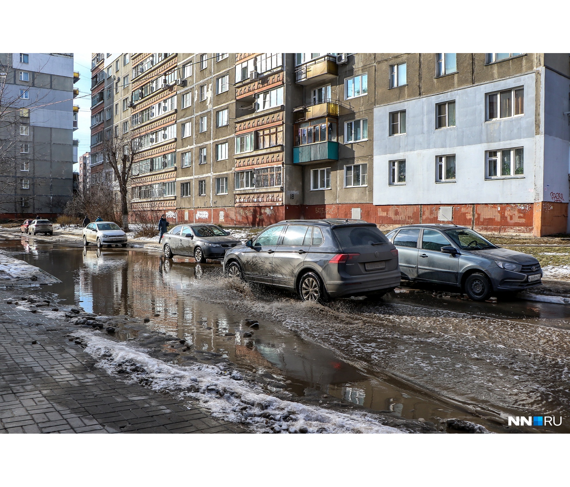 Скоро пойдут новости про ужасное состояние ливнёвок в разных районах города Скоро пойдут новости про ужасное состояние ливнёвок в разных районах города