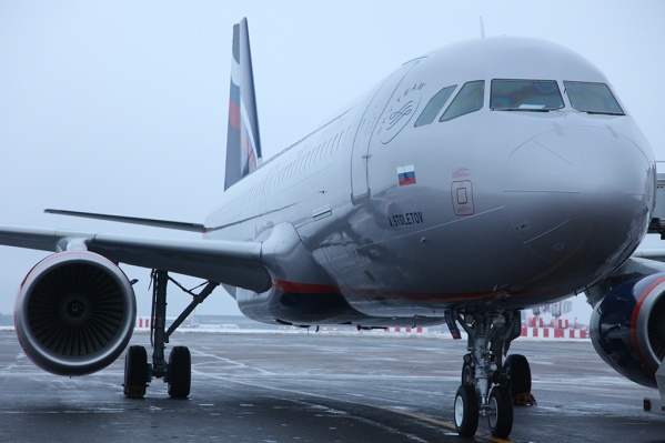 Аэробус А320 должен был отправиться из Челябинска в Москву еще в полдень, но что-то пошло не так Аэробус А320 должен был отправиться из Челябинска в Москву еще в полдень, но что-то пошло не так