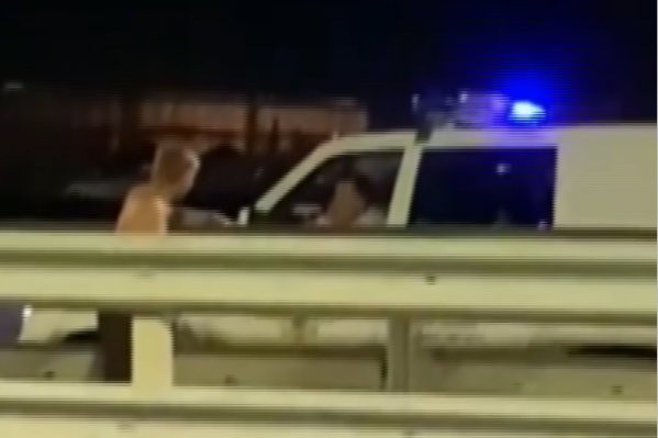 Полицейским пришлось провести беседу Полицейским пришлось провести беседу 