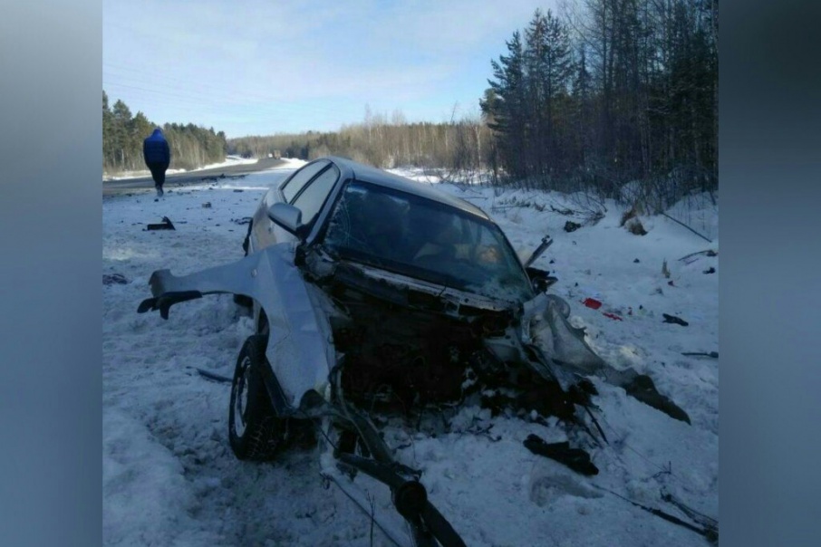 43-летний водитель иномарки из Ханты-Мансийска погиб на месте ДТП