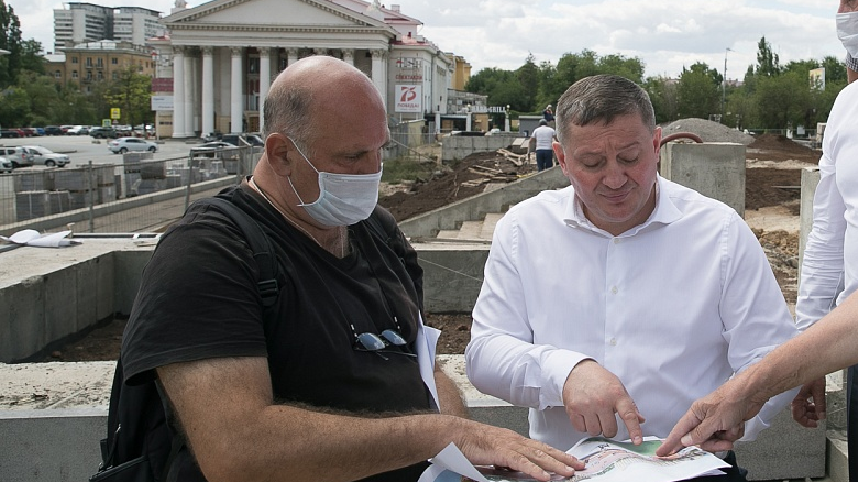 «Несколько вариантов решения»: губернатор объявил о реконструкции Аллеи Героев Волгограда