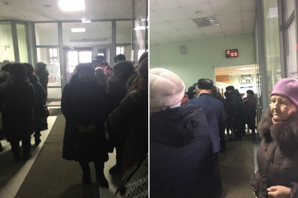 Очередь за пополнением льготного проездного в Почтобанке на Попова Очередь за пополнением льготного проездного в Почтобанке на Попова