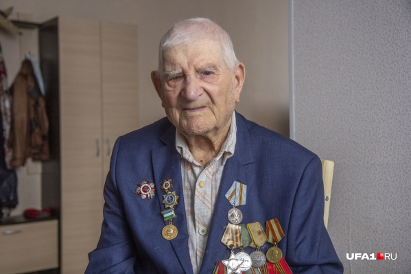 Сергей Оловянников до сих пор помнит, как воевал за родину Сергей Оловянников до сих пор помнит, как воевал за родину