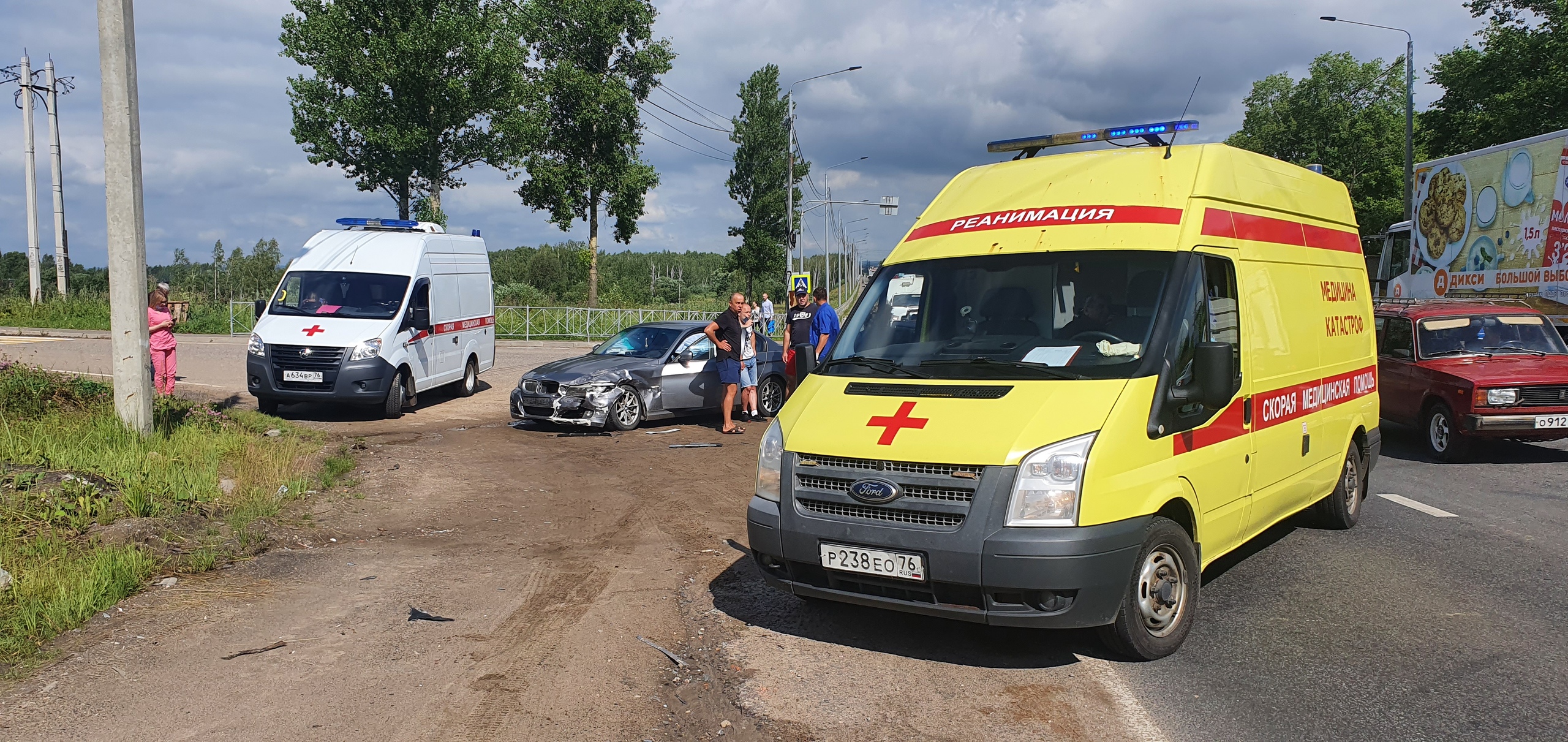 Пробка в обе стороны: на Юго-Западной окружной разбились три автомобиля. Есть пострадавшие