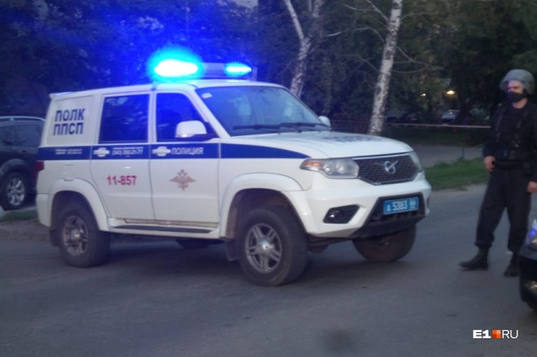 Сначала пальбу устроил житель дома на улице Шаумяна, потом похожий случай произошёл на Начдива Онуфриева Сначала пальбу устроил житель дома на улице Шаумяна, потом похожий случай произошёл на Начдива Онуфриева