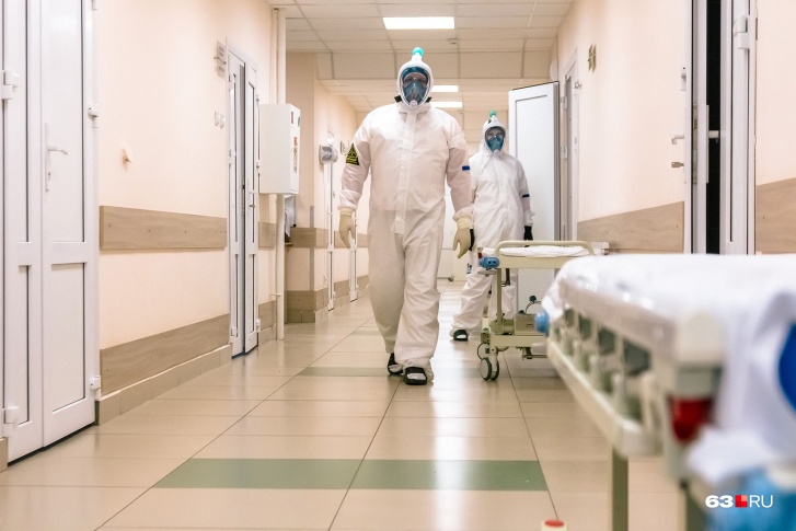 За сутки из больниц выписали 166 южноуральцев, переболевших COVID-19
