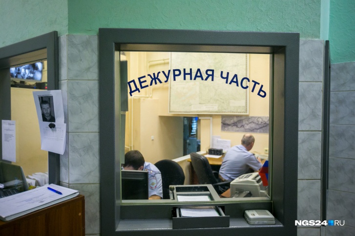 Женщина незаконно проводила банковские операции и обслуживала счета Женщина незаконно проводила банковские операции и обслуживала счета