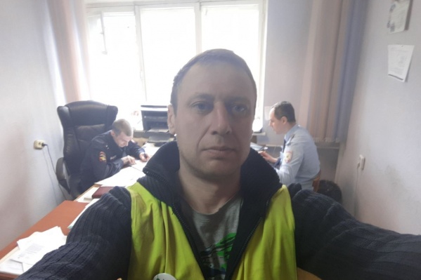 На Илью Архипова составили два протокола — за выход из дома 8 и 17 апреля На Илью Архипова составили два протокола — за выход из дома 8 и 17 апреля