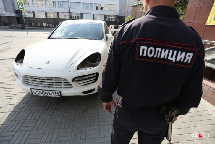Фары стоят дорого, поэтому пользуются спросом у жулья Фары стоят дорого, поэтому пользуются спросом у жулья