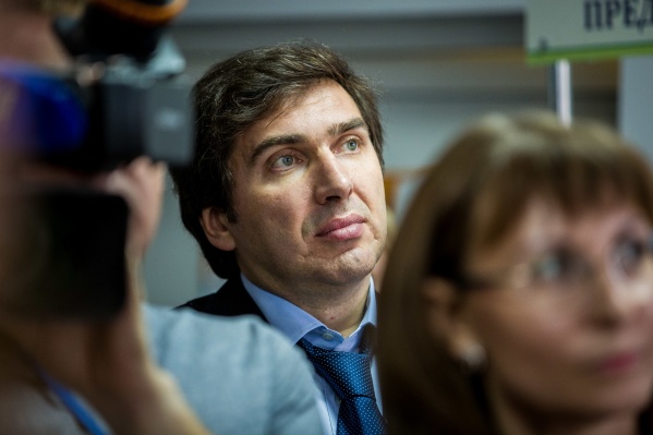Константин Хальзов рассказал о создании госпиталя и закупке новых аппаратов ИВЛ Константин Хальзов рассказал о создании госпиталя и закупке новых аппаратов ИВЛ