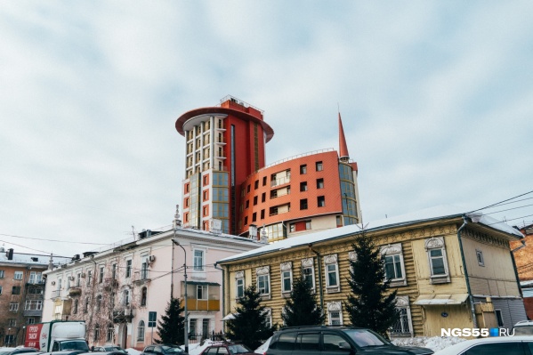 В отделе продаж «Нового Пионера» уверяли, что первые жильцы смогут заехать в дом уже в апреле В отделе продаж «Нового Пионера» уверяли, что первые жильцы смогут заехать в дом уже в апреле