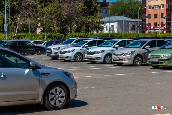 Платные парковки в Самаре должны появиться в 2021 году Платные парковки в Самаре должны появиться в 2021 году