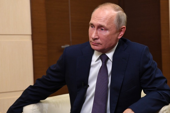 Президент согласился, что в нынешней ситуации медики могли бы ездить к пациентам на такси Президент согласился, что в нынешней ситуации медики могли бы ездить к пациентам на такси