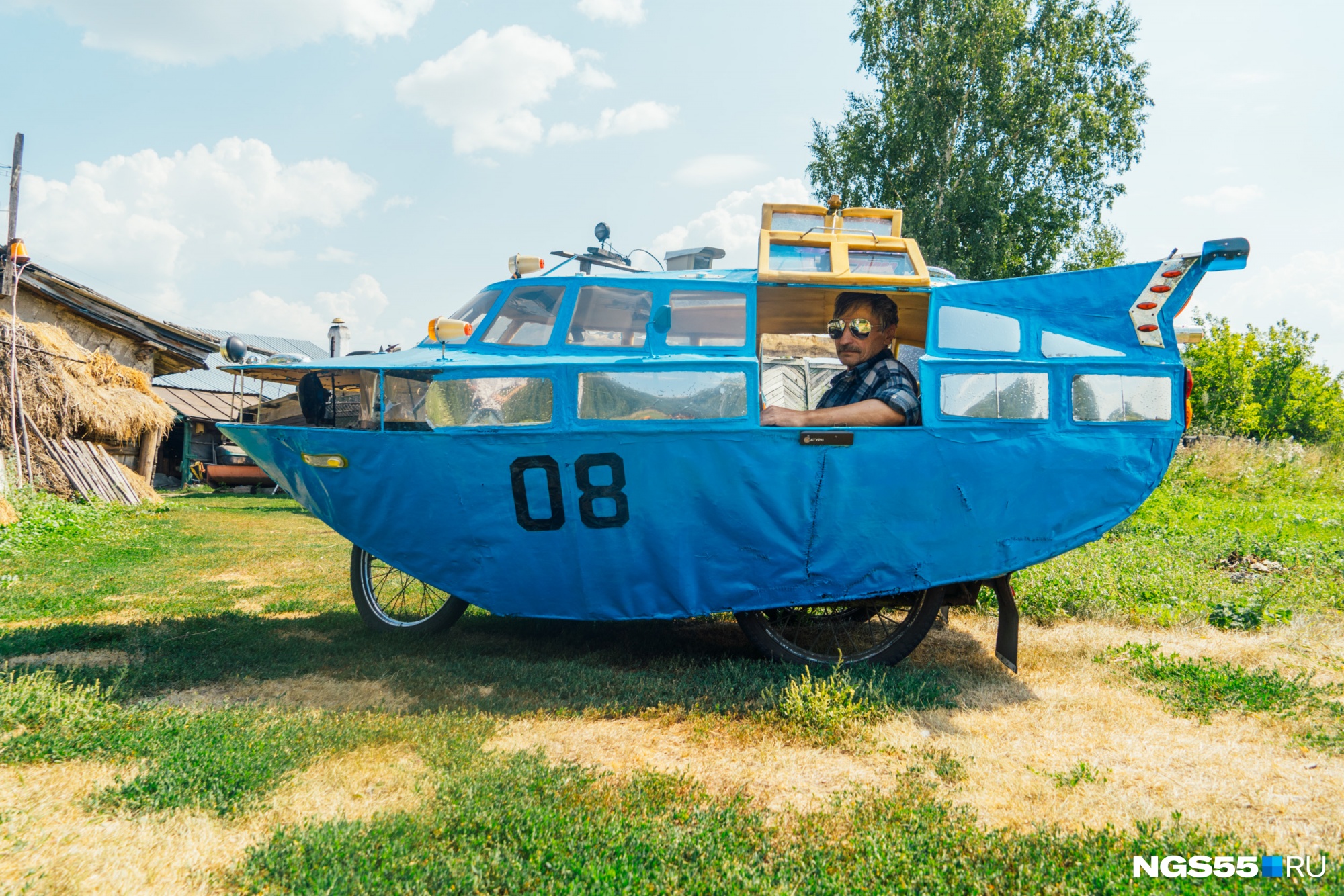 Омич построил НЛО и катается на нём из Байкала в Кормиловку