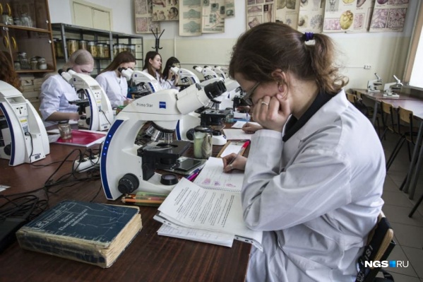 Будущие медики смогут учиться дистанционно только по приказу Минздрава, решению оперштаба или Роспотребнадзора Будущие медики смогут учиться дистанционно только по приказу Минздрава, решению оперштаба или Роспотребнадзора