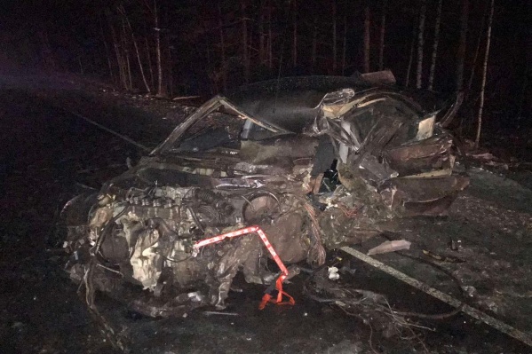 Водителя Nissan спасти не удалось Водителя Nissan спасти не удалось