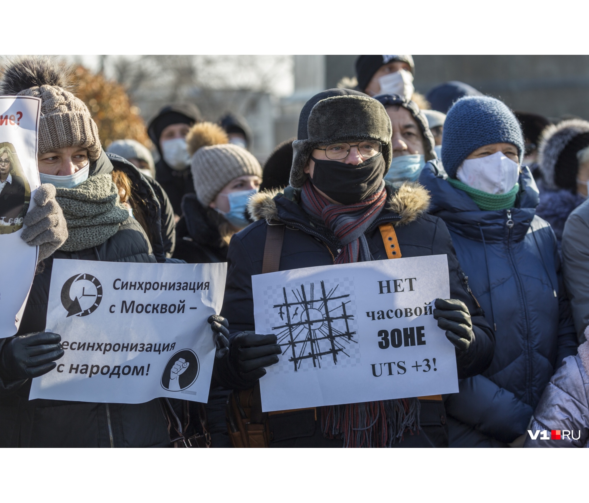 Горожане до сих пор не смирились с грядущим переводом часов Горожане до сих пор не смирились с грядущим переводом часов