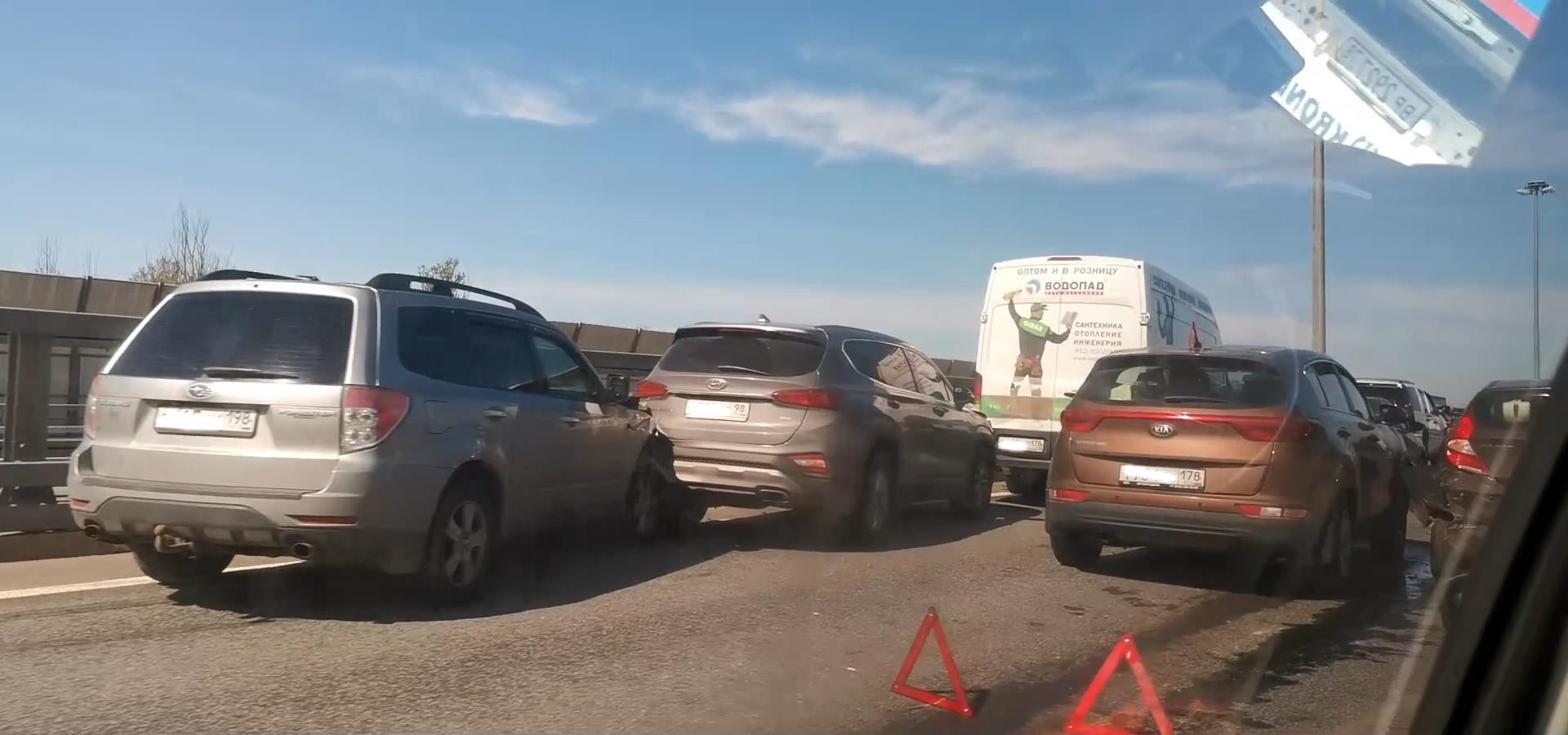 Скриншот видео из группы <a href="https://vk.com/wall-68471405_13235270" target="_blank" class="_">«ДТП и ЧП | Санкт-Петербург»</a>