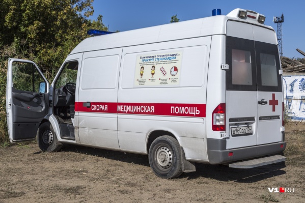 Везти экстренных пациентов сейчас приходится в центр за десятки километров Везти экстренных пациентов сейчас приходится в центр за десятки километров