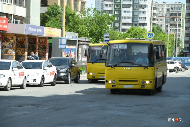 В Екатеринбурге изменили схему движения автобусов № 042