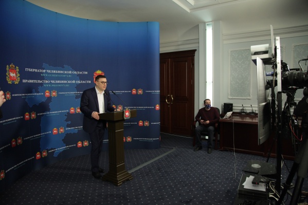 Всех сотрудников пресс-службы губернатора Алексея Текслера регулярно проверяют на коронавирус Всех сотрудников пресс-службы губернатора Алексея Текслера регулярно проверяют на коронавирус