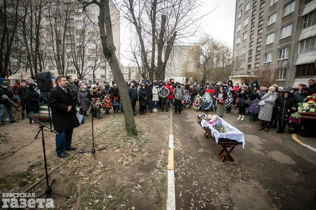 Похороны Романа Решецкого. «Брестская газета»