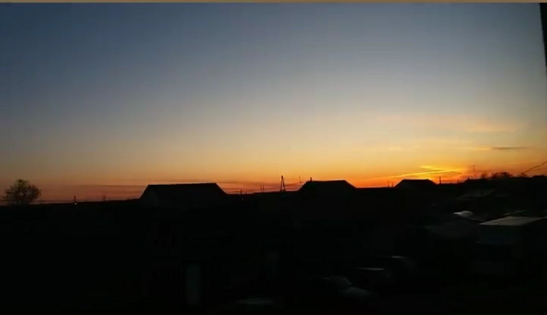 Пылающий закат: публикуем фотографии огненного неба от читателей E1.RU