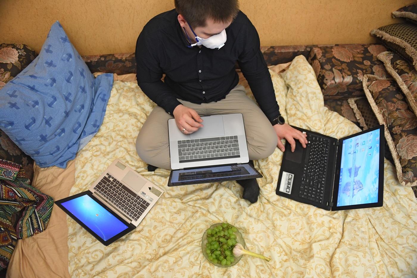 Домашняя работа. Россияне массово скупают дорожающие ноутбуки
