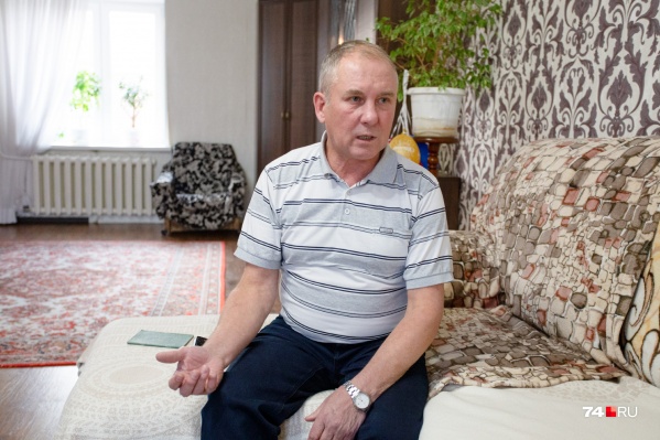 Челябинец Сергей Удавихин всю жизнь работал, но пенсию до сих пор не заслужил Челябинец Сергей Удавихин всю жизнь работал, но пенсию до сих пор не заслужил