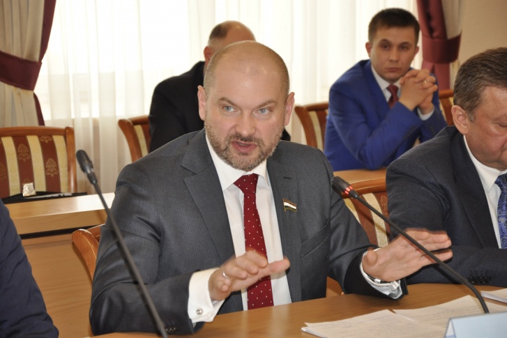 Александр Дегтев отказался от своего мандата сам Александр Дегтев отказался от своего мандата сам