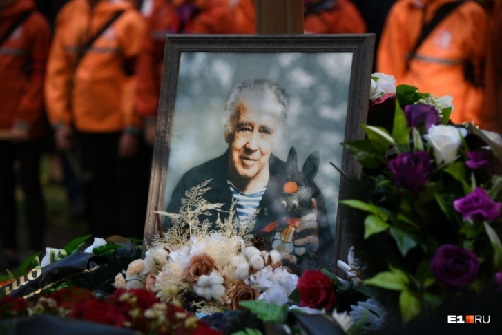 Владислава Крапивина не стало прошлой осенью Владислава Крапивина не стало прошлой осенью