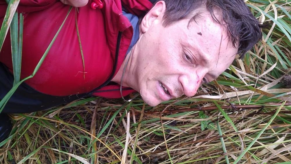 Таким его сфотографировали при задержании, после нескольких дней, что он был в бегах Таким его сфотографировали при задержании, после нескольких дней, что он был в бегах