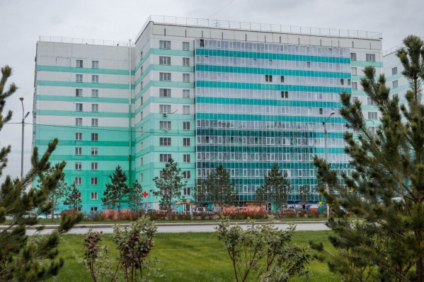 Пятая часть микрорайона отдана под скверы, газоны, площадки и дорожки Пятая часть микрорайона отдана под скверы, газоны, площадки и дорожки