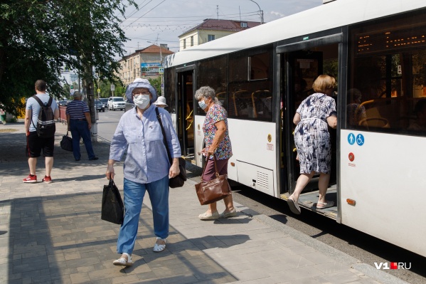 Пенсионеров и приезжих среди заболевших стало заметно меньше Пенсионеров и приезжих среди заболевших стало заметно меньше