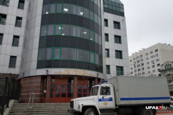 Журналисты просят возобновить проведение открытых судебных процессов Журналисты просят возобновить проведение открытых судебных процессов