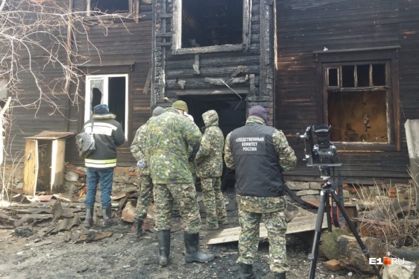 В пожаре погибли восемь человек В пожаре погибли восемь человек