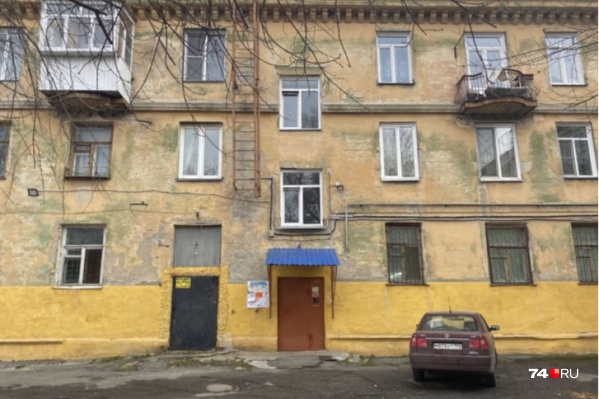 В этом доме на Энергетиков живет семья с ребенком-инвалидом В этом доме на Энергетиков живет семья с ребенком-инвалидом 