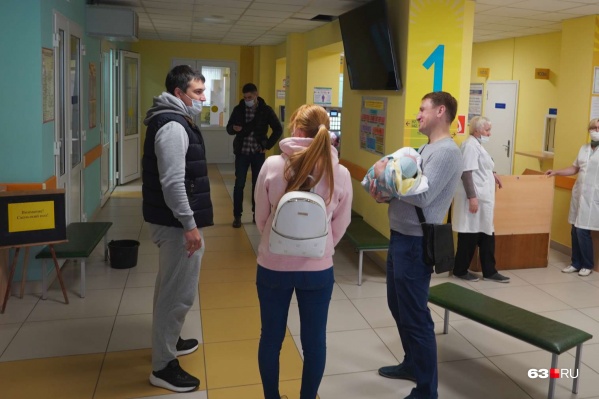 Папы смогут помочь женам с оформлением выплат Папы смогут помочь женам с оформлением выплат