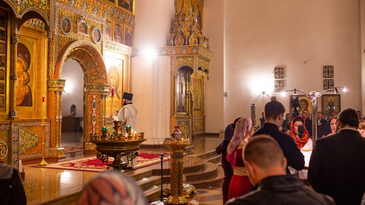 Пасхальное богослужение из Успенского собора в Ярославле сайт 76.RU покажет в прямом эфире