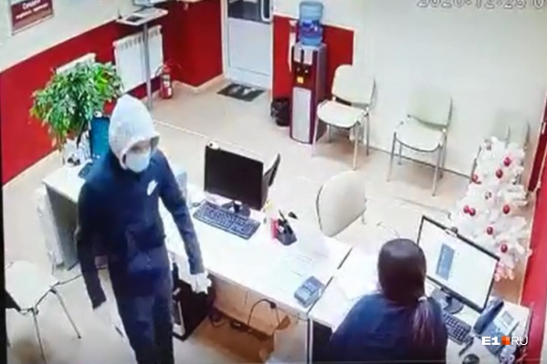 Ограбление произошло по адресу Белинского, 173 утром, в 9:15 Ограбление произошло по адресу Белинского, 173 утром, в 9:15